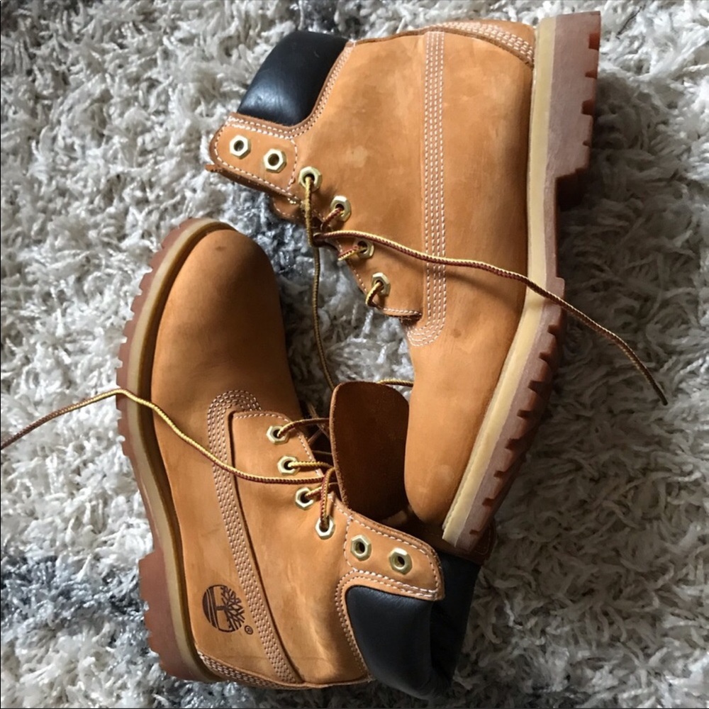 TIMBERLAND size 6M